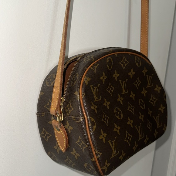 Louis Vuitton shoulder bag in great confidence - Picture 3 of 8
